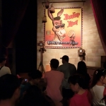 Universal Studios - Far Far Away, Donkey LIVE