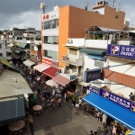 圖書館下的內街